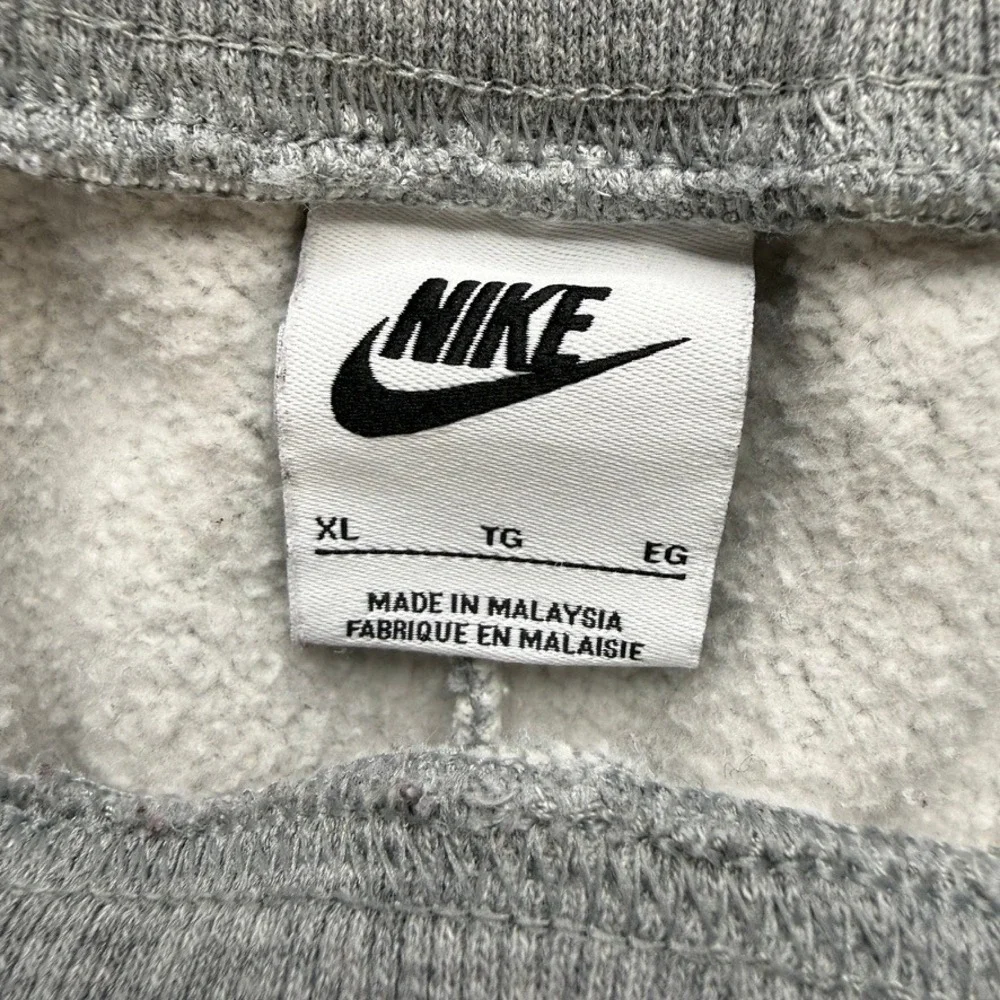 Nike Sportswear Fleece Sweatpants Loose Fit XL Gray Embroidered Swoosh Wide Leg